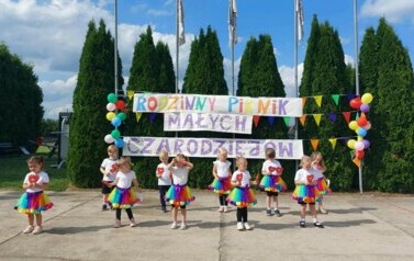 Rodzinny Piknik "Małych Czarodziej&oacute;w" 23