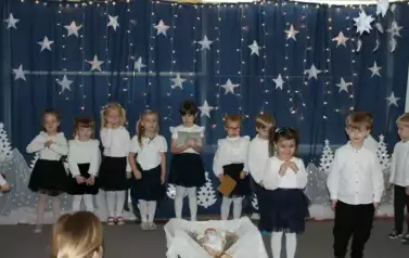 Dzień Babci i Dziadka w "Krainie Małych Czarodziej&oacute;w"13 37