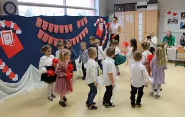 DZIEŃ BABCI I DZIADKA w "Krainie Pszcz&oacute;łki Mai"25 7