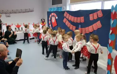 DZIEŃ BABCI I DZIADKA w "Krainie Myszki Miki"25 24