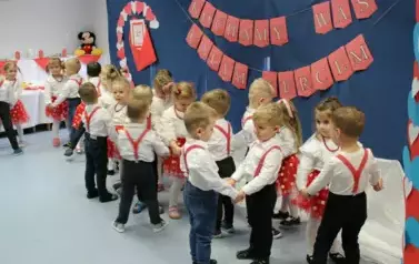 DZIEŃ BABCI I DZIADKA w "Krainie Myszki Miki"25 25