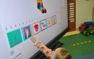 Zajęcia edukacyjne z wykorzystaniem tablicy multimedialnej 6