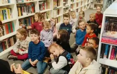 Z wizytą w bibliotece25 3