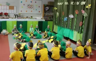 Wiosenne przedstawienie 10