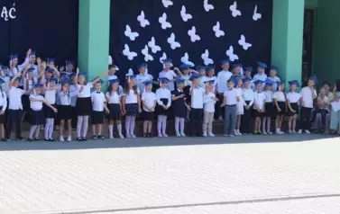 POŻEGNANIE ABSOLWENT&Oacute;W 2024/2025 15
