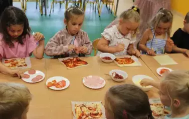 Zajęcia kulinarne - pizza 11