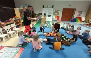 Ekipa Ratownika - Pierwsza pomoc warsztaty dla dzieci 5