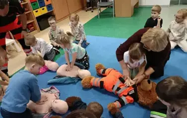 Ekipa Ratownika - Pierwsza pomoc warsztaty dla dzieci 8