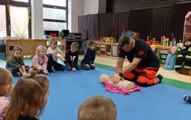Ekipa Ratownika - Pierwsza pomoc warsztaty dla dzieci 22