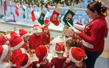 "Elf on the Shelf" 10