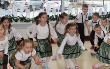 Dzień Babci i Dziadka w "Krainie Pszcz&oacute;łki Mai"26 12