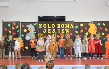 JESIENNE PRZEDSTAWIENIE 17