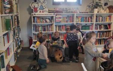 Z wizytą w bibliotece 3