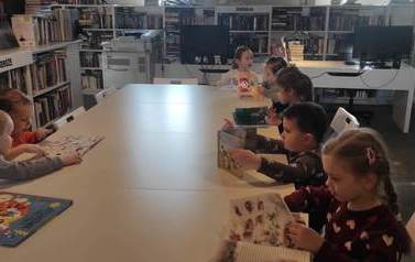 Z wizytą w bibliotece 9