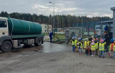 Wycieczka do Oczyszczalni ściek&oacute;w 17