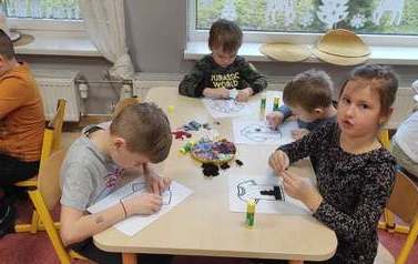 ZAW&Oacute;D KRAWCOWA/PROJEKTANT 10