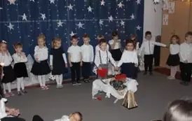 Przedstawienie świąteczne w "Krainie Małych Czarodziej&oacute;w" 15