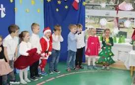Świąteczne przedstawienie dla Babci i Dziadka12 32