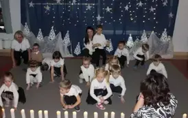 Dzień Babci i Dziadka w "Krainie Małych Czarodziej&oacute;w"13 27