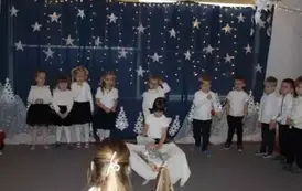 Dzień Babci i Dziadka w "Krainie Małych Czarodziej&oacute;w"13 36