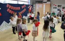 DZIEŃ BABCI I DZIADKA w "Krainie Pszcz&oacute;łki Mai"25 9