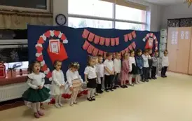 DZIEŃ BABCI I DZIADKA w "Krainie Pszcz&oacute;łki Mai"25 19