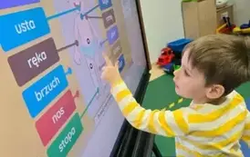 Zajęcia edukacyjne z wykorzystaniem tablicy multimedialnej 2