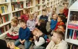 Z wizytą w bibliotece25 3