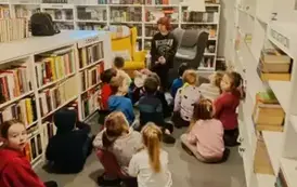 Z wizytą w bibliotece25 6