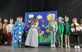 BAŚNIOGR&Oacute;D 7