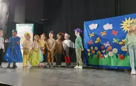 BAŚNIOGR&Oacute;D 9