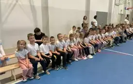 Odwiedziny 6 latk&oacute;w w Szkole Podstawowej nr 1 im. J. Korczaka we Wronkach 9