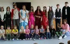 Przedstawienia młodzieży z Zespołu Szk&oacute;ł nr 2 we Wronkach 4