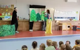 Przedstawienia młodzieży z Zespołu Szk&oacute;ł nr 2 we Wronkach 24