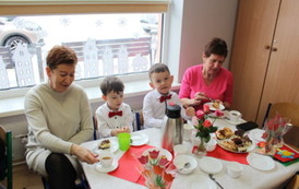 Dzień Babci i Dziadka w "Krainie Małych Czarodziej&oacute;w"26 8