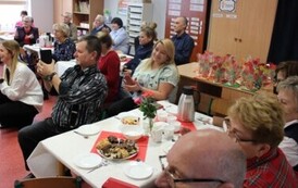 Dzień Babci i Dziadka w "Krainie Małych Czarodziej&oacute;w"26 16
