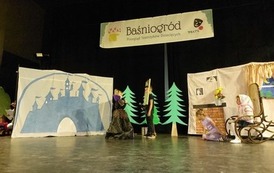 BAŚNIOGR&Oacute;D 15