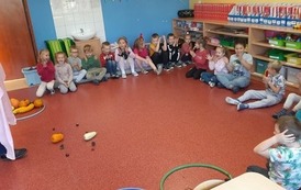 "Ciekawski Zajączek poznaje świat matematyki" 2