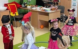 DZIEŃ POSTACI Z BAJEK 51