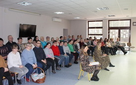 SENIORZY i WTZ z wizytą w przedszkolu 15