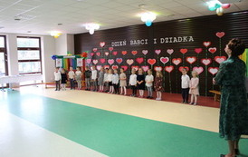 DZIEŃ BABCI I DZIADKA w "Krainie Elf&oacute;w" 54