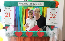 PRZEDSTAWIENIE DLA BABCI I DZIADKA 18