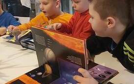 "Kraina Małych Czarodziej&oacute;w" z wizytą w Bibliotece 1