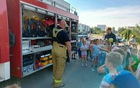 Odwiedziny OSP Wronki w "Bajkowym Świecie" 3