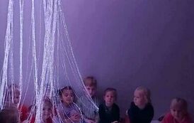 POZNAJEMY ZMYSŁY 25