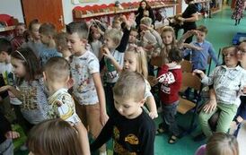 "Jesienna podr&oacute;ż po Europie" - przedstawienie 13