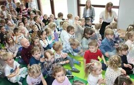 "Jesienna podr&oacute;ż po Europie" - przedstawienie 17
