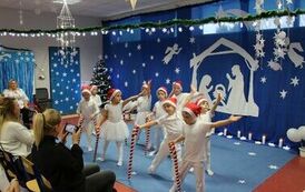 Koncert Kolęd i Pastorałek w "Krainie Podr&oacute;żnik&oacute;w" 30
