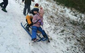 Zimowe zabawy na śniegu 16