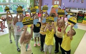 ŚWIATOWY DZIEŃ PSZCZ&Oacute;Ł 18